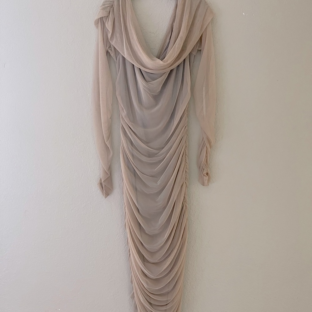NWT Super Sexy Rushed Midi dress